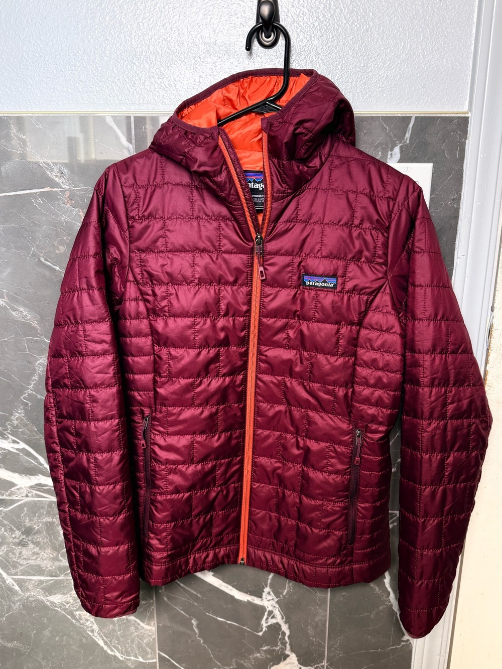 Patagonia nano puff hoody